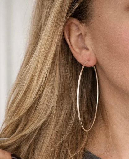 Sidabriniai auskarai rinkės