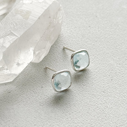 Sidabriniai auskarai su topazo kristalais