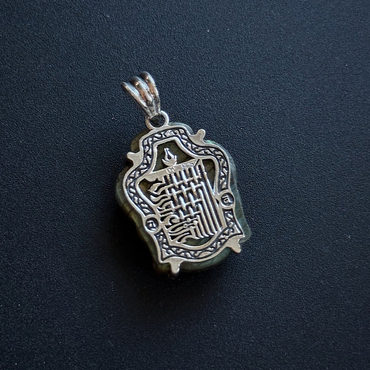 Sidabrinis Labradorito pakabukas