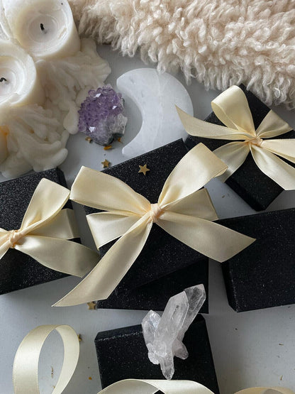 Sidabrinis Labradorito pakabukas “Apsaugos Amuletas”