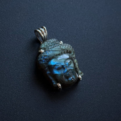 Sidabrinis Labradorito pakabukas