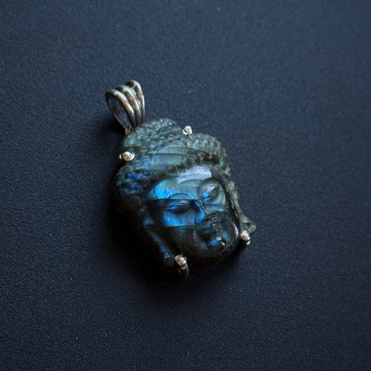 Sidabrinis Labradorito pakabukas