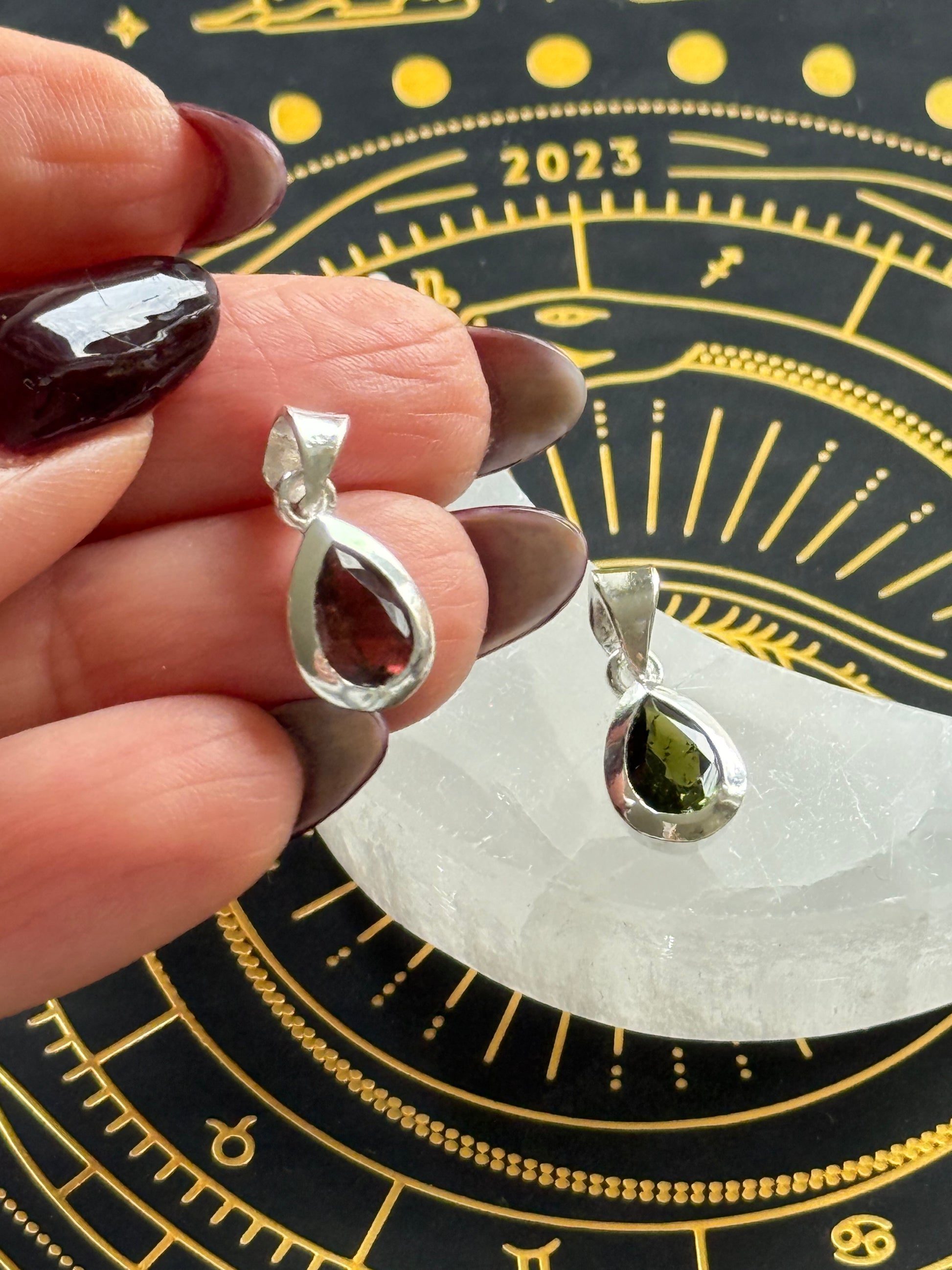 Sidabrinis Turmalino pakabukas