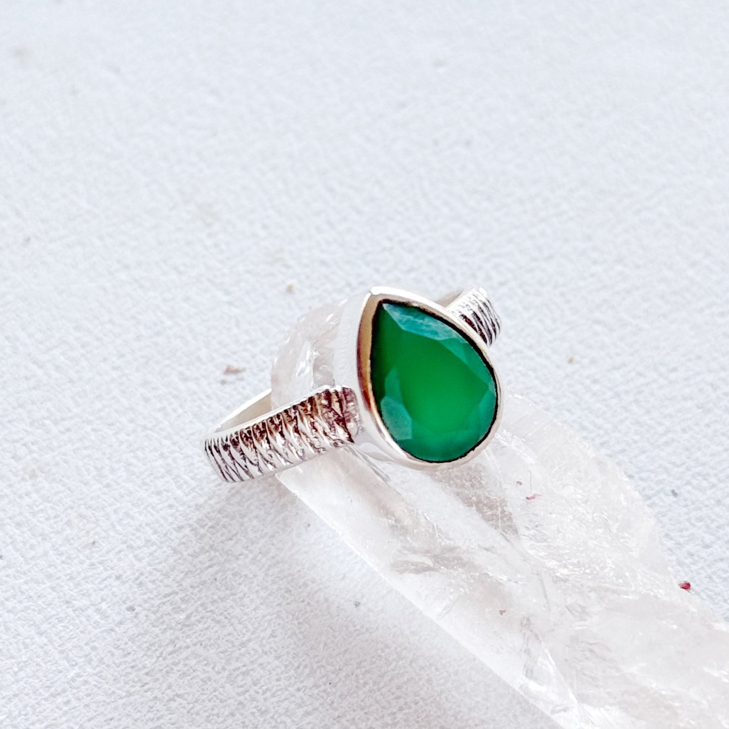Sidabrinis Žiedas su žaliuoju oniksu