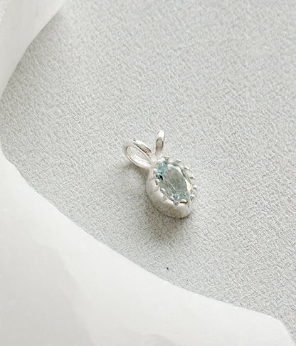 Sidabrinis akvamarino pakabukas