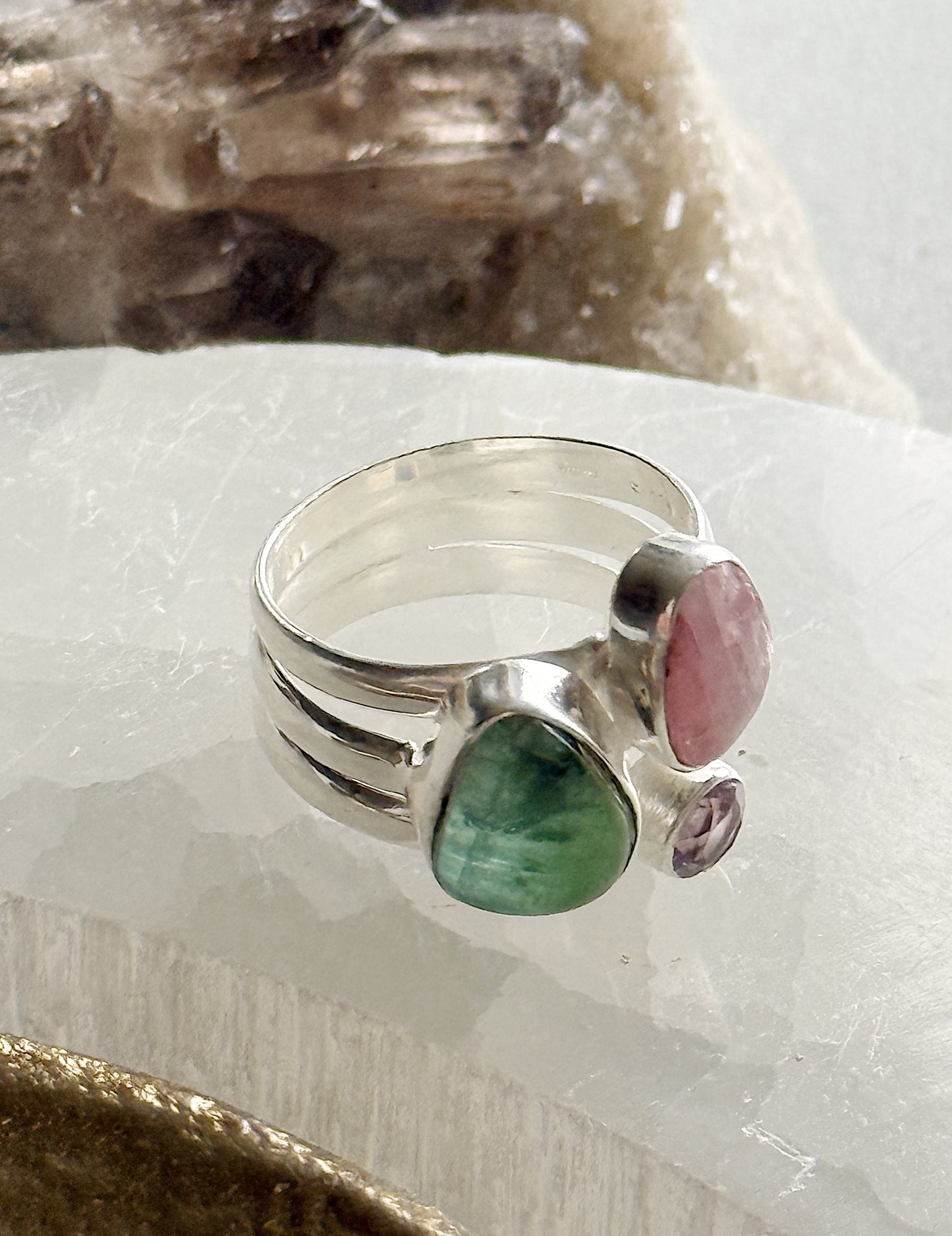 Sidabrinis turmalino, fluorito ir ametisto žiedas / 16 dydis