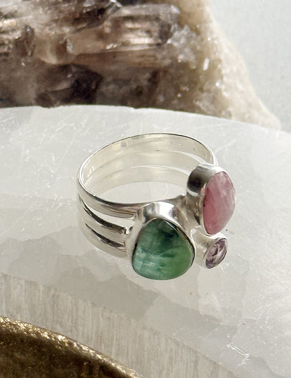 Sidabrinis turmalino, fluorito ir ametisto žiedas / 16 dydis