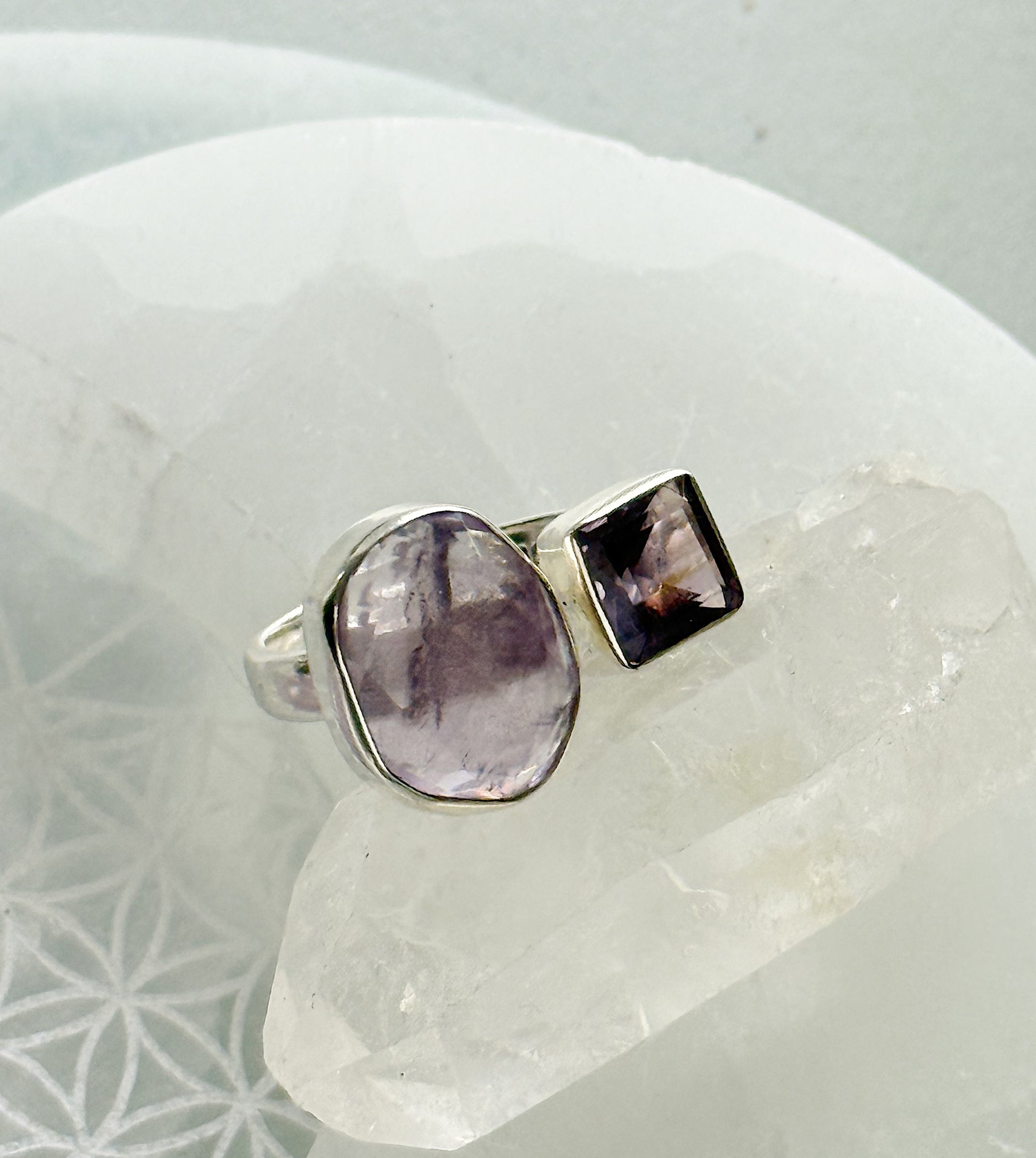 Sidabrinis žiedas “Ametistas” / 16 dydis