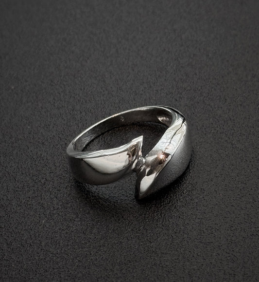 Sidabrinis žiedas "Bangos"