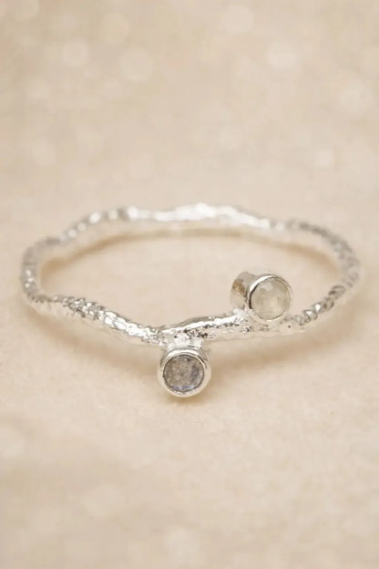 Sidabrinis žiedas "Du labradoritai”