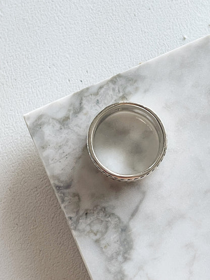 Sidabrinis žiedas "Juostos"