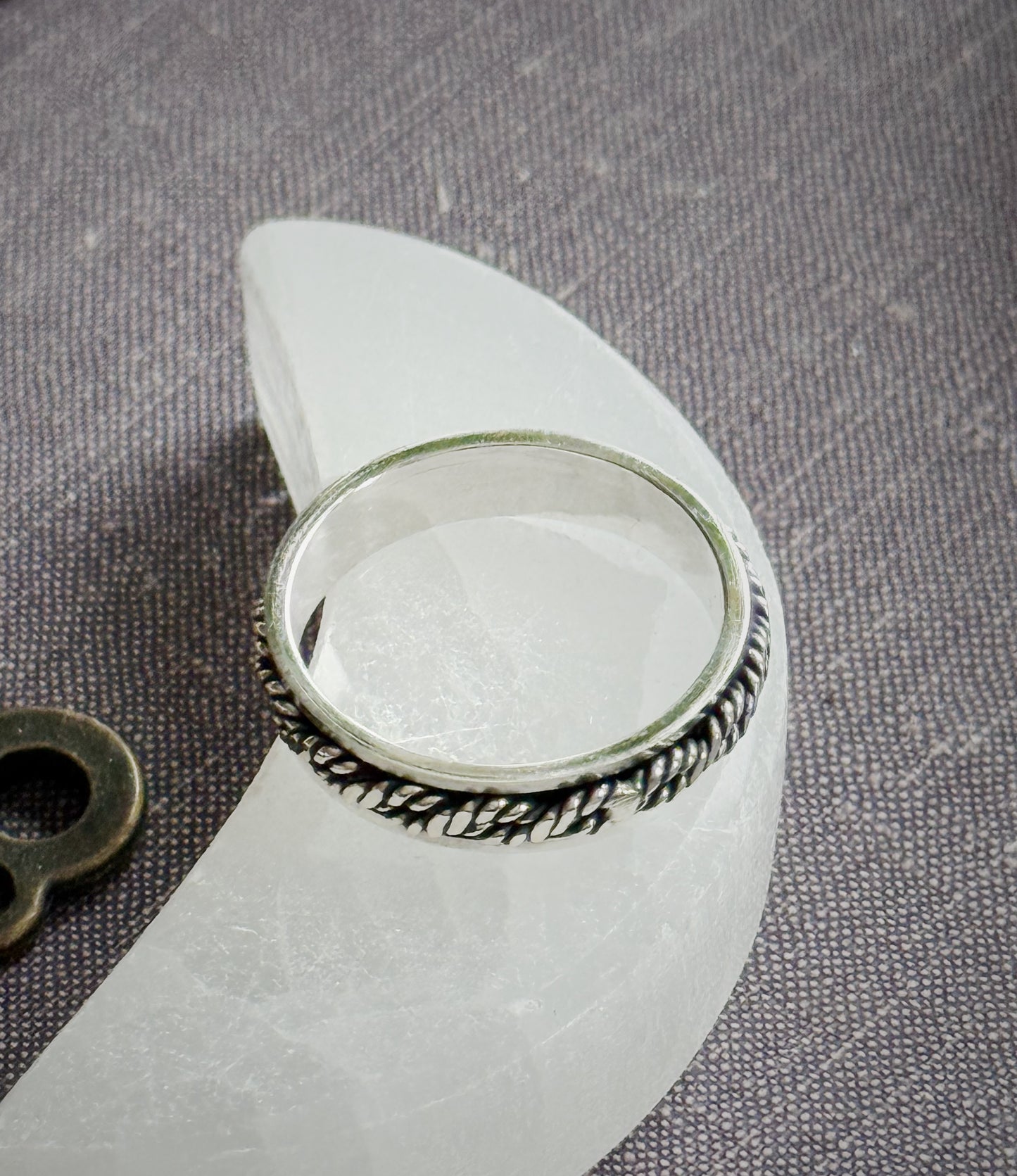 Sidabrinis žiedas “Juostos”