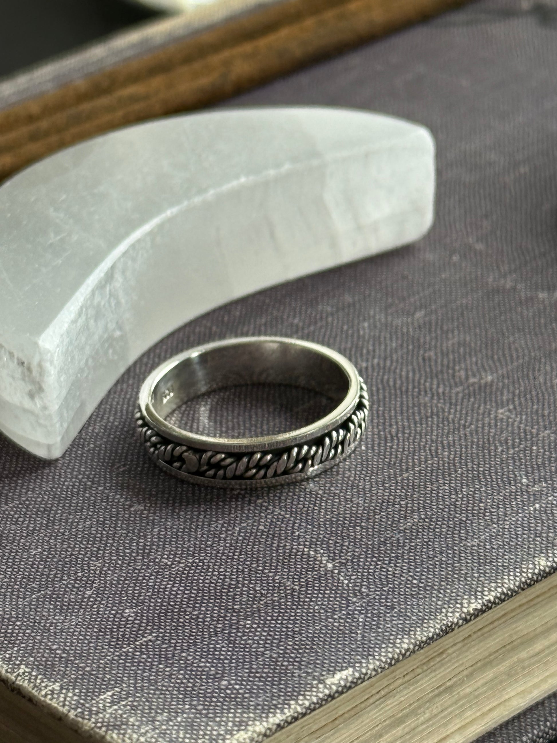 Sidabrinis žiedas “Juostos”