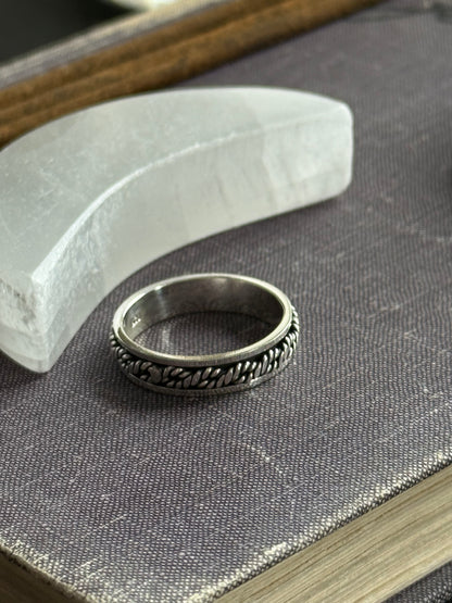 Sidabrinis žiedas “Juostos”