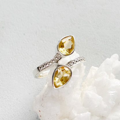 Sidabrinis žiedas su Citrinu “Saulės lašas”