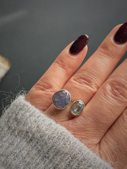 Sidabrinis žiedas su Kianitu ir Topazu / 16 dydis