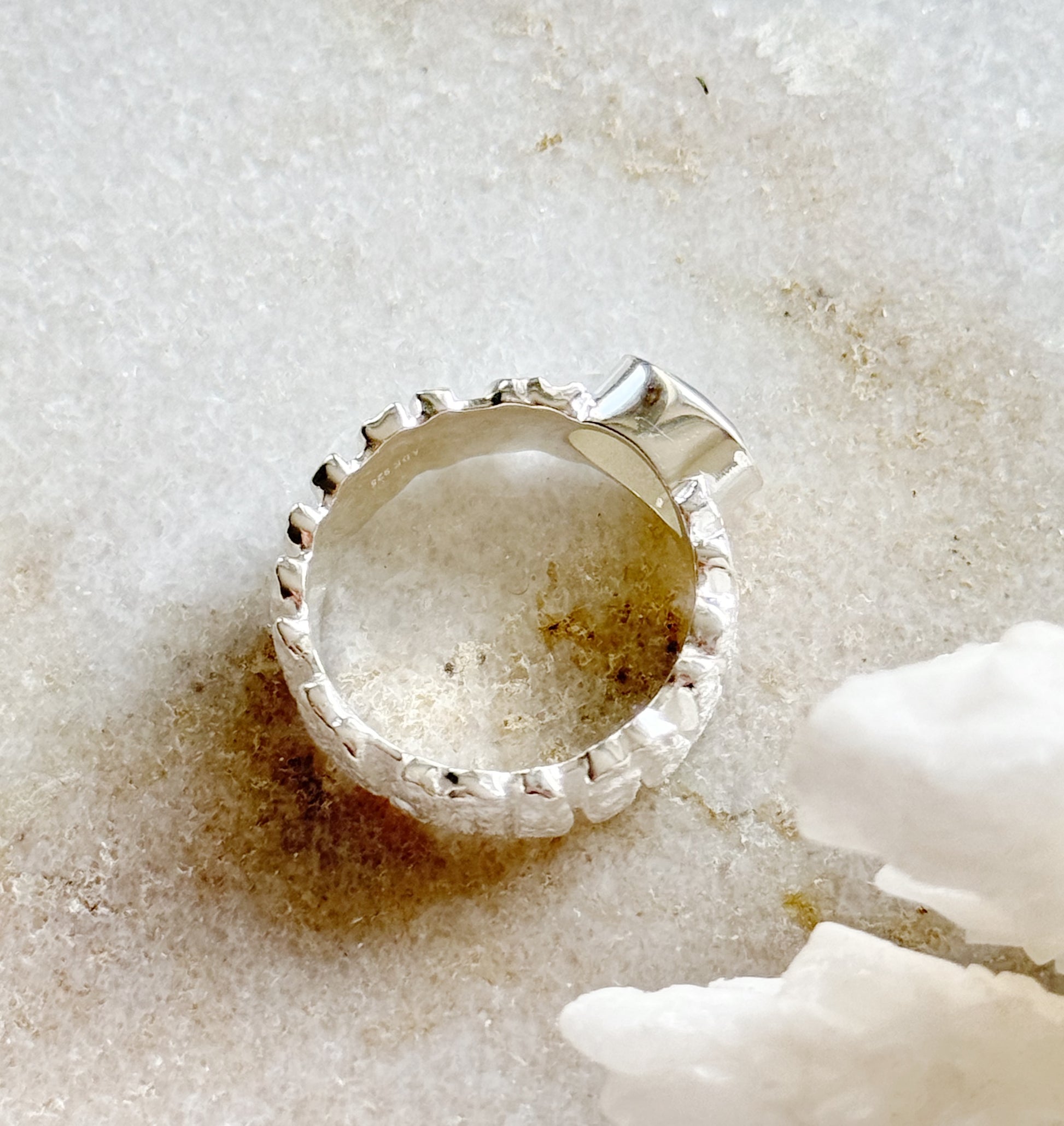 Sidabrinis žiedas su Labradoritu “Nakties švytėjimas”