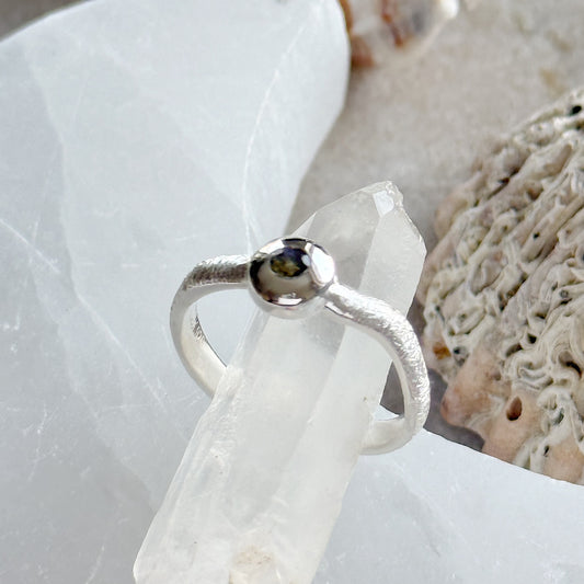 Sidabrinis žiedas su Labradoritu