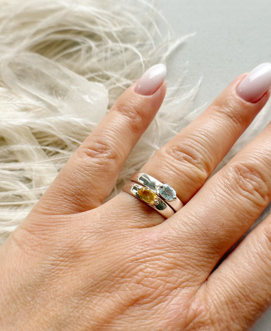 Sidabrinis žiedas su Topazu