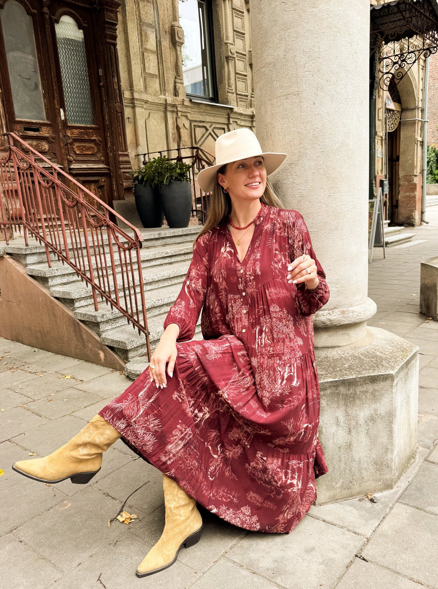 Suknelė “Gausos moteris"