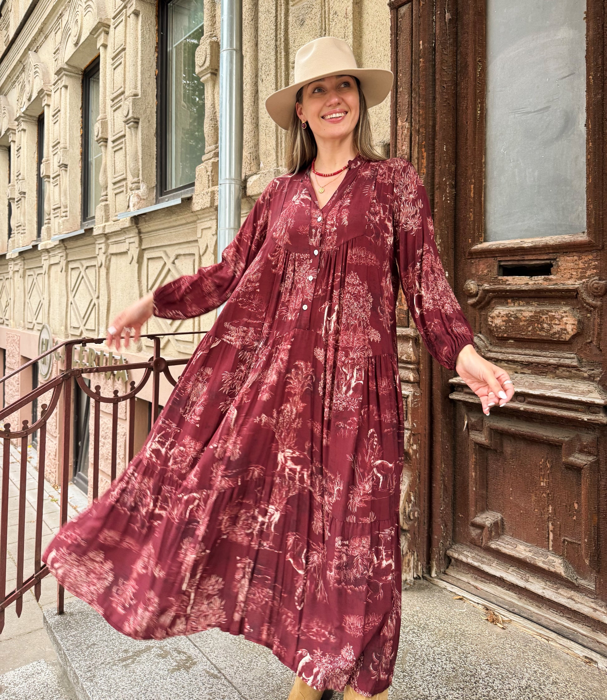 Suknelė “Gausos moteris"