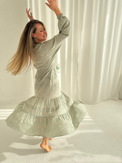 Suknelė "Žydintis Mėnulis”