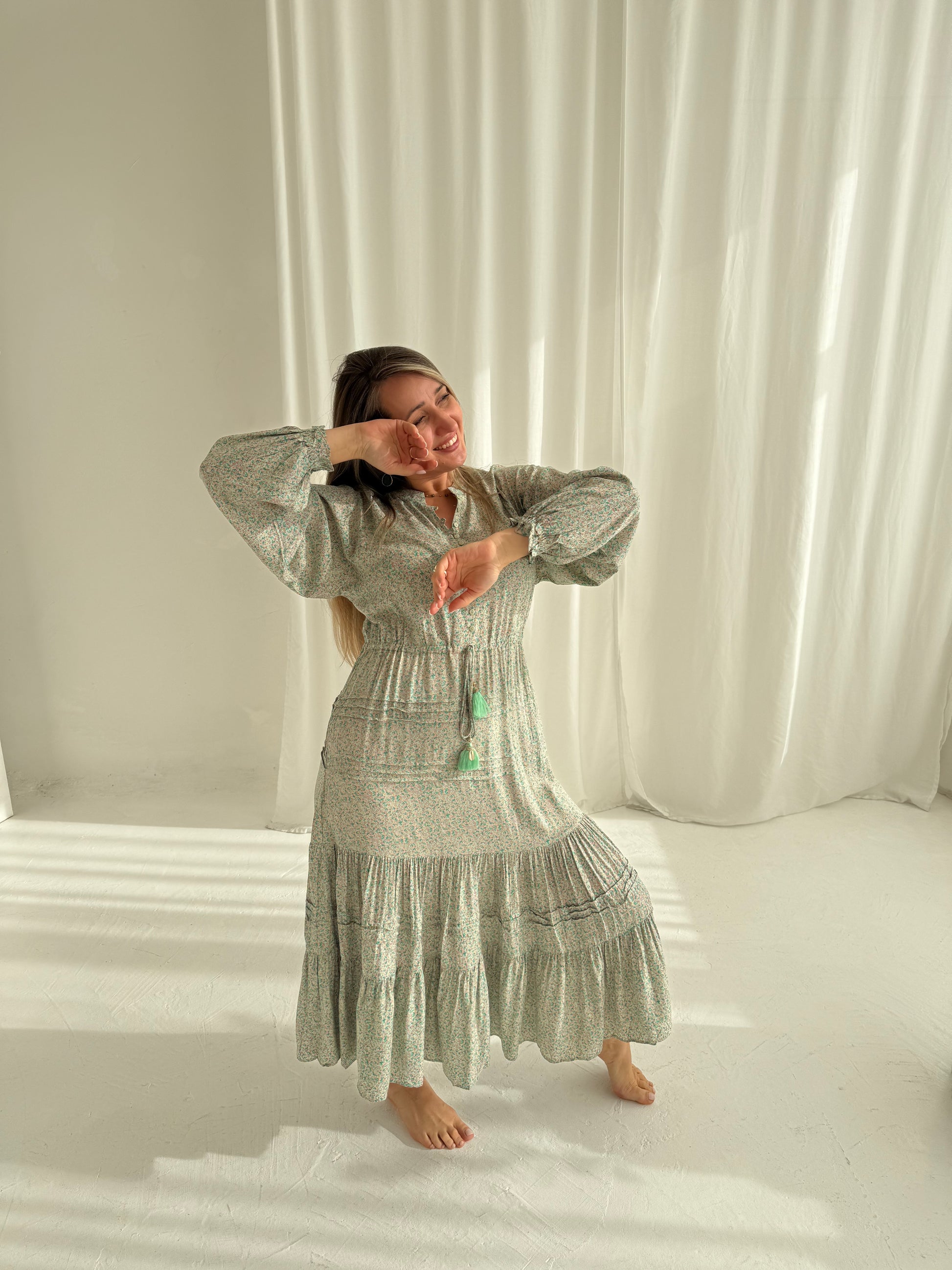 Suknelė "Žydintis Mėnulis”