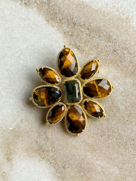 Tigro akies sagė "Ugnies valdovė"