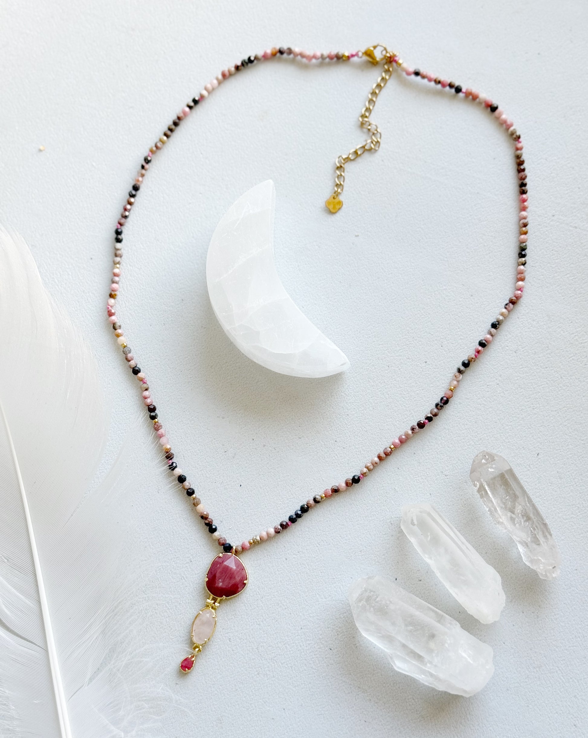 Turmalinų vėrinys “Džiaugsmas”