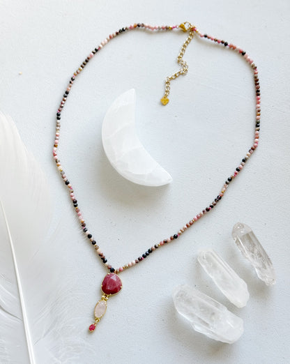 Turmalinų vėrinys “Džiaugsmas”