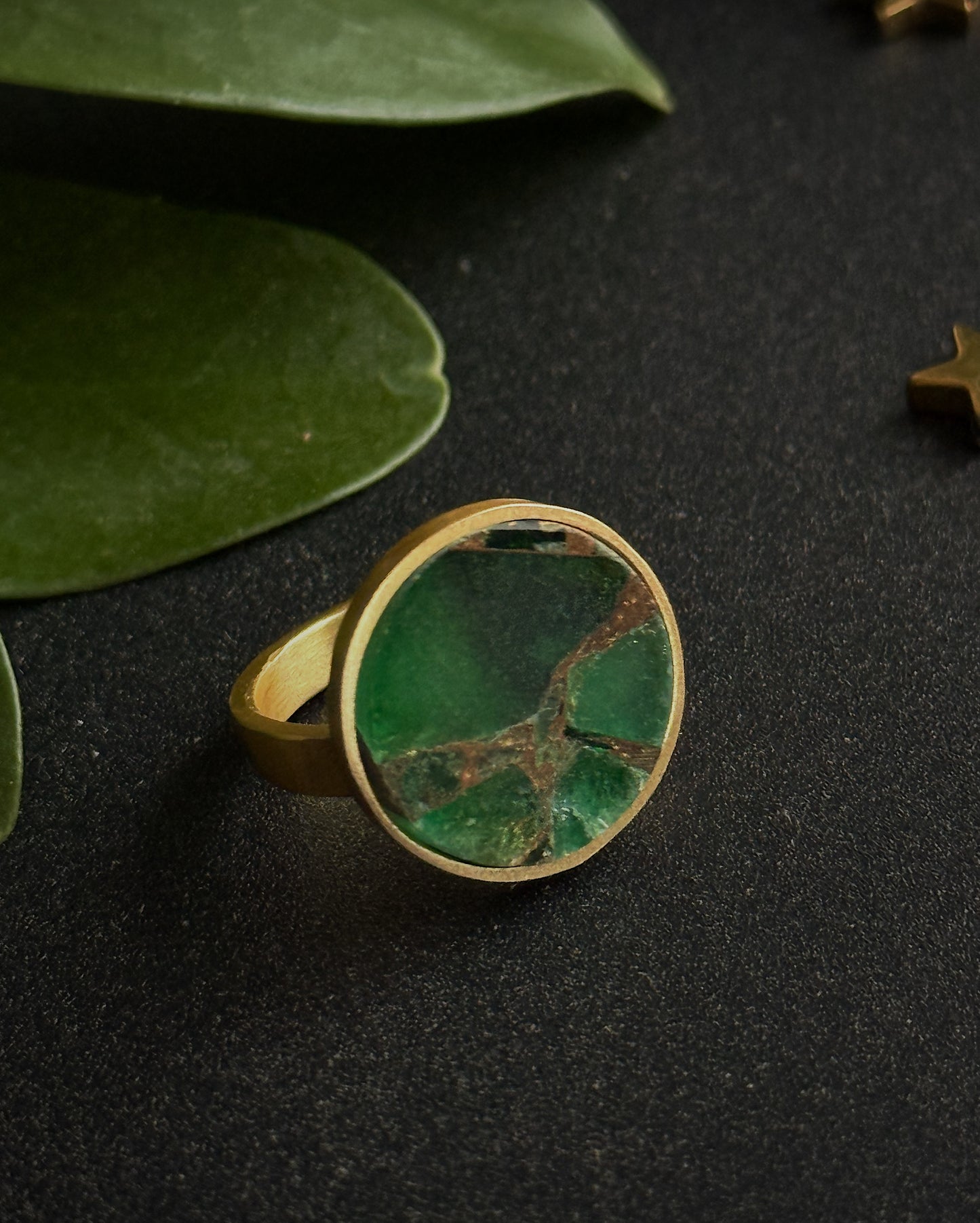 Žadeito žiedas “Žydinti Pilnatis”