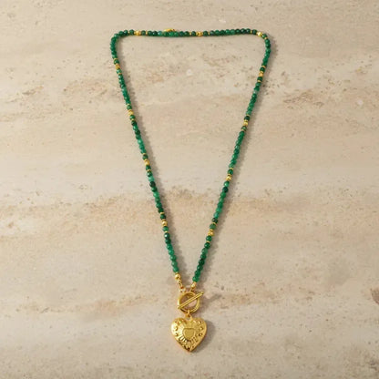 Žaliojo agato vėrinys “Širdis”