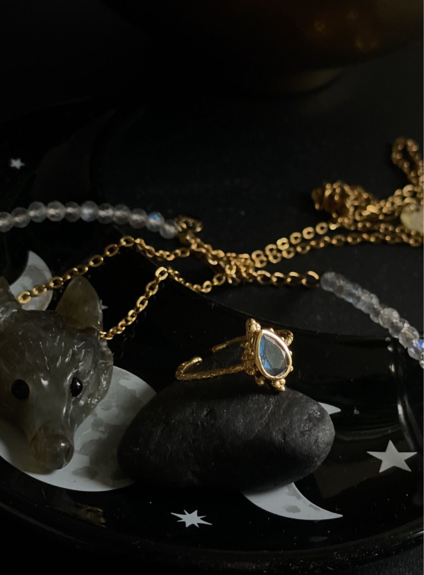 Žiedas su labradoritu "Magiškas"