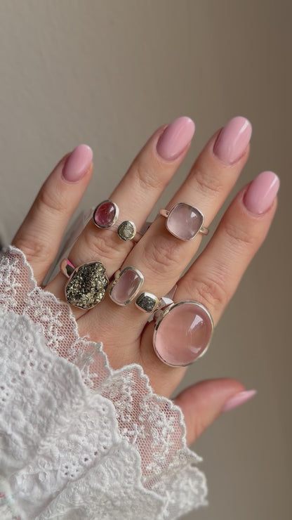 Sidabrinis žiedas su rožiniu kvarcu / 20 dydis