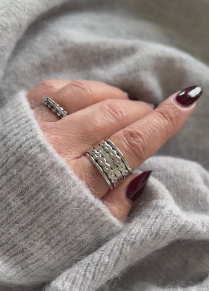 Sidabrinis žiedas "Gijos"